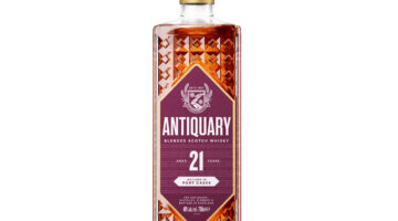 ANTIQUARY_RENDER_BOTTLE_SHOT_21YO_JPG.jpg